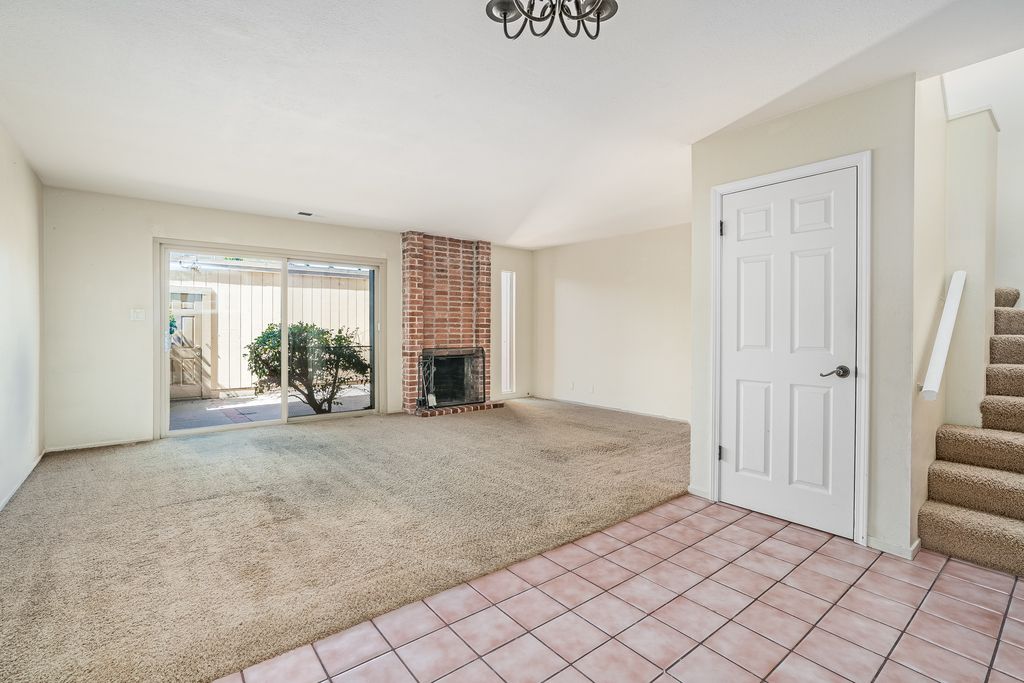 3213 Phoenix Lane 