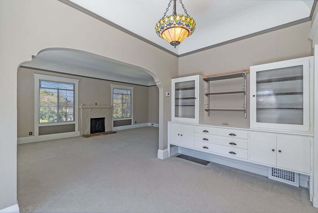 1627 Alameda Ave 