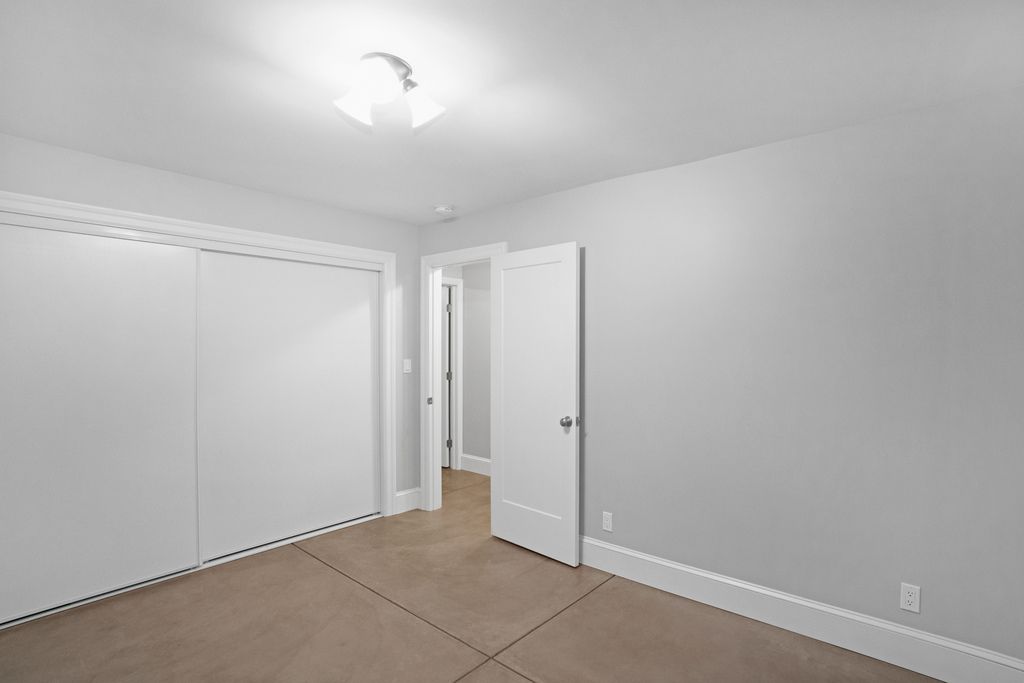 1524 Pearl Street - lower duplex