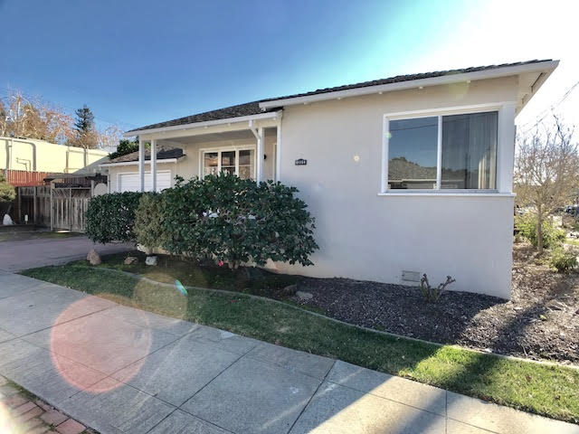 1009 Bridge Road