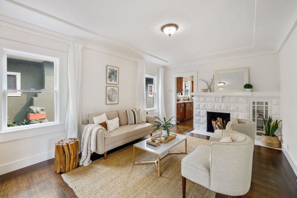 1524 Broadway