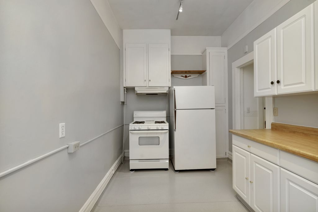 1529 Verdi Street #C
