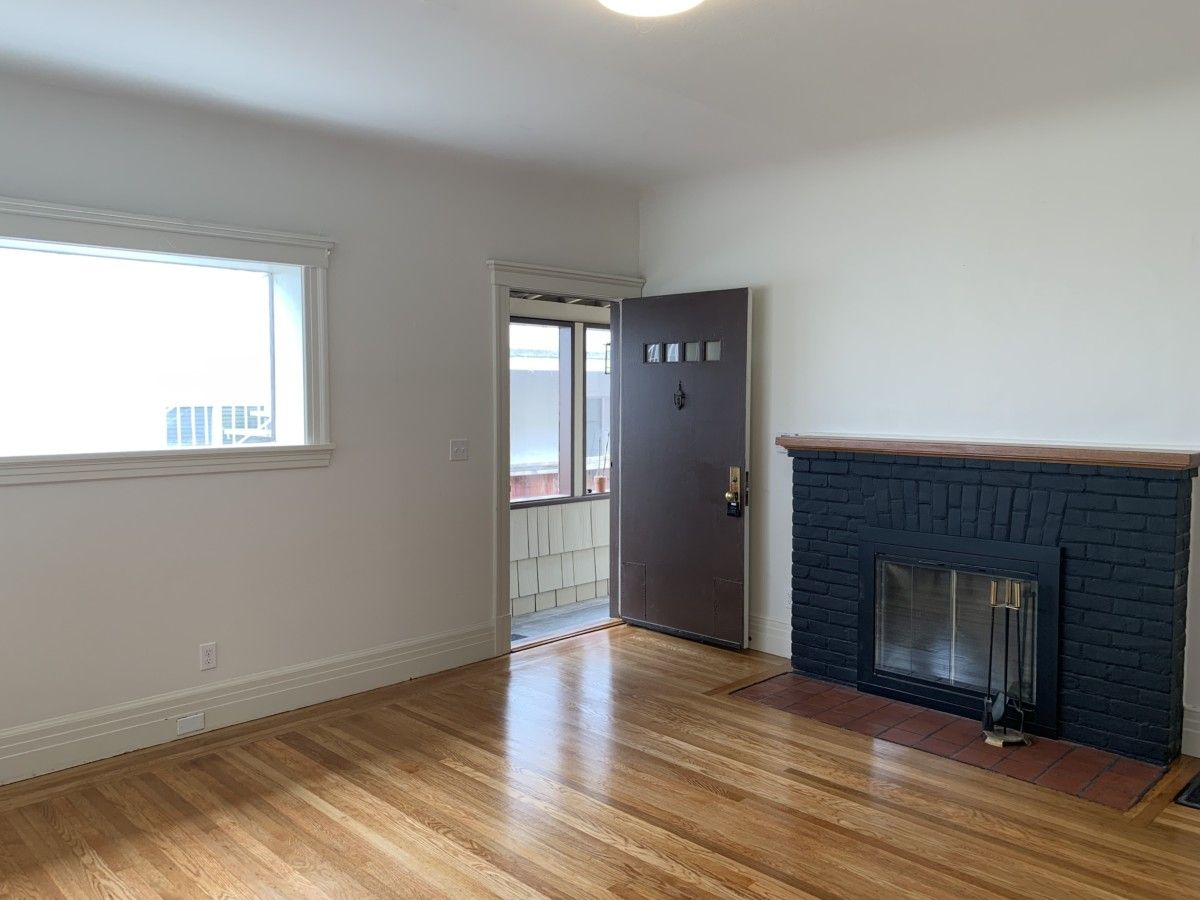 2138 Clinton Ave #B