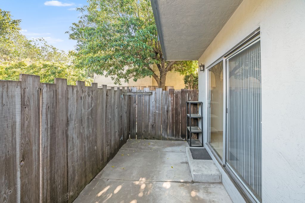 2041 San Antonio Avenue #B