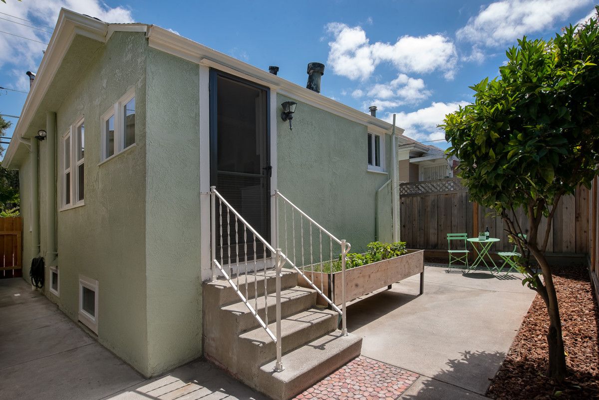 1594 Pacific Avenue