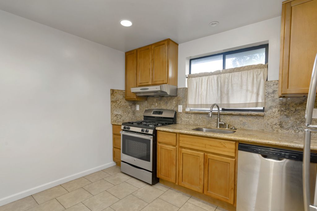 2510 Eagle Ave #B