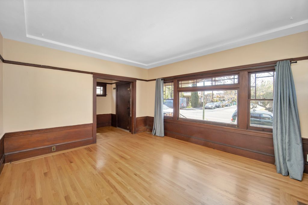 1630 Broadway