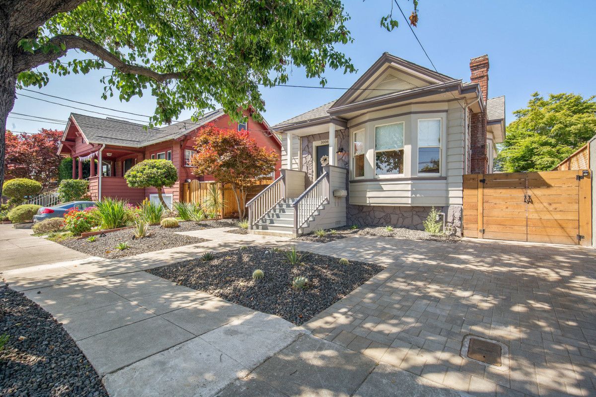 3006 Lincoln Avenue