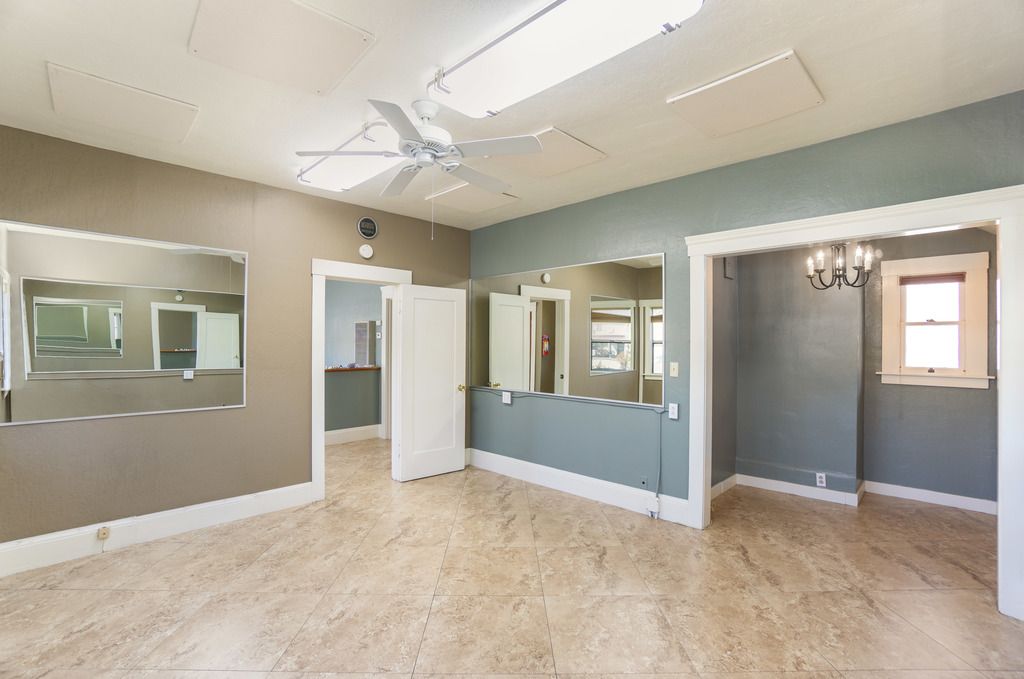 3111 Santa Clara Ave