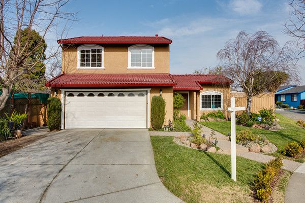 1175 Lovelock Way