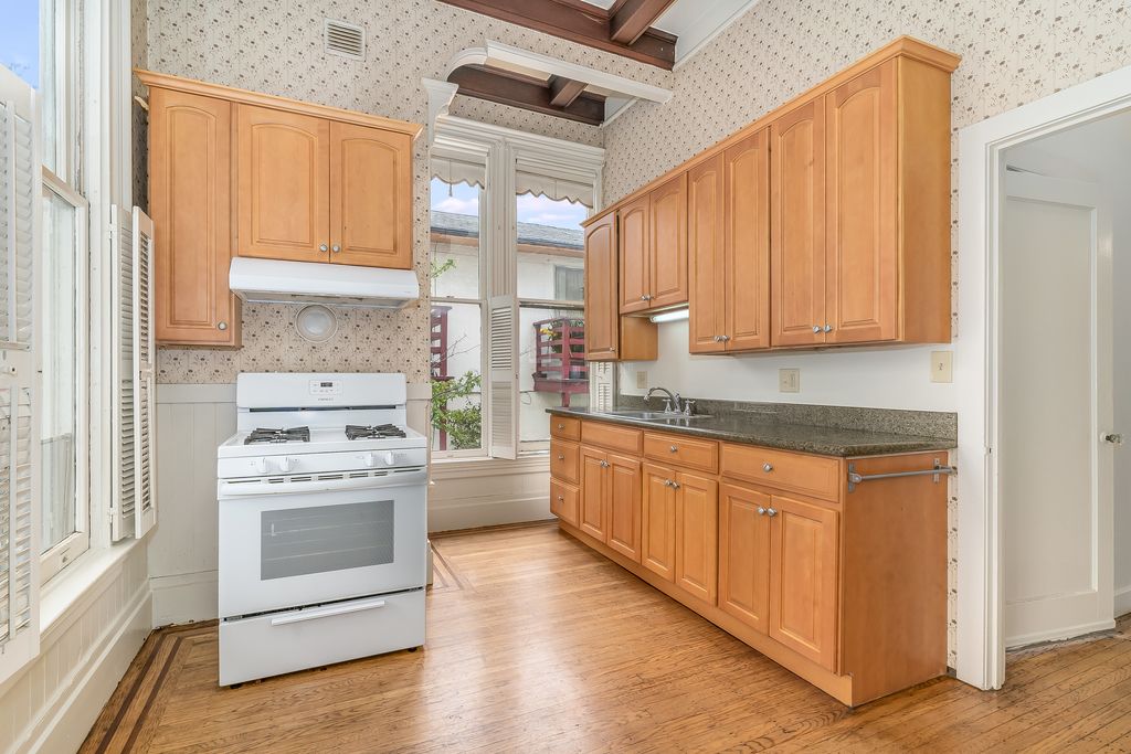 2044 Alameda Ave #2 