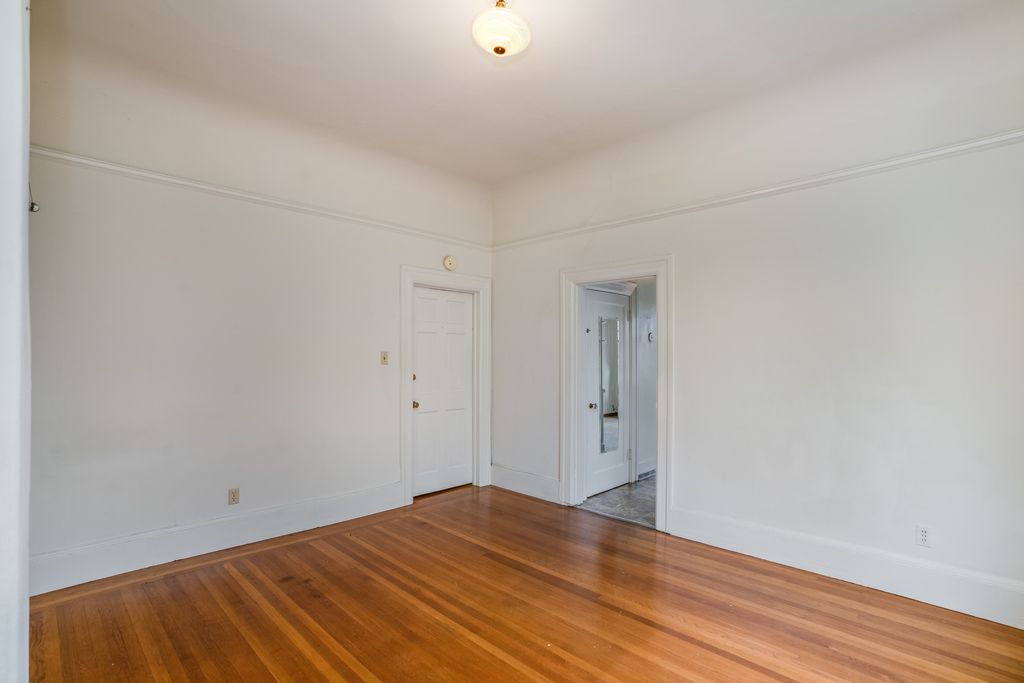 1301 Walnut Street #5