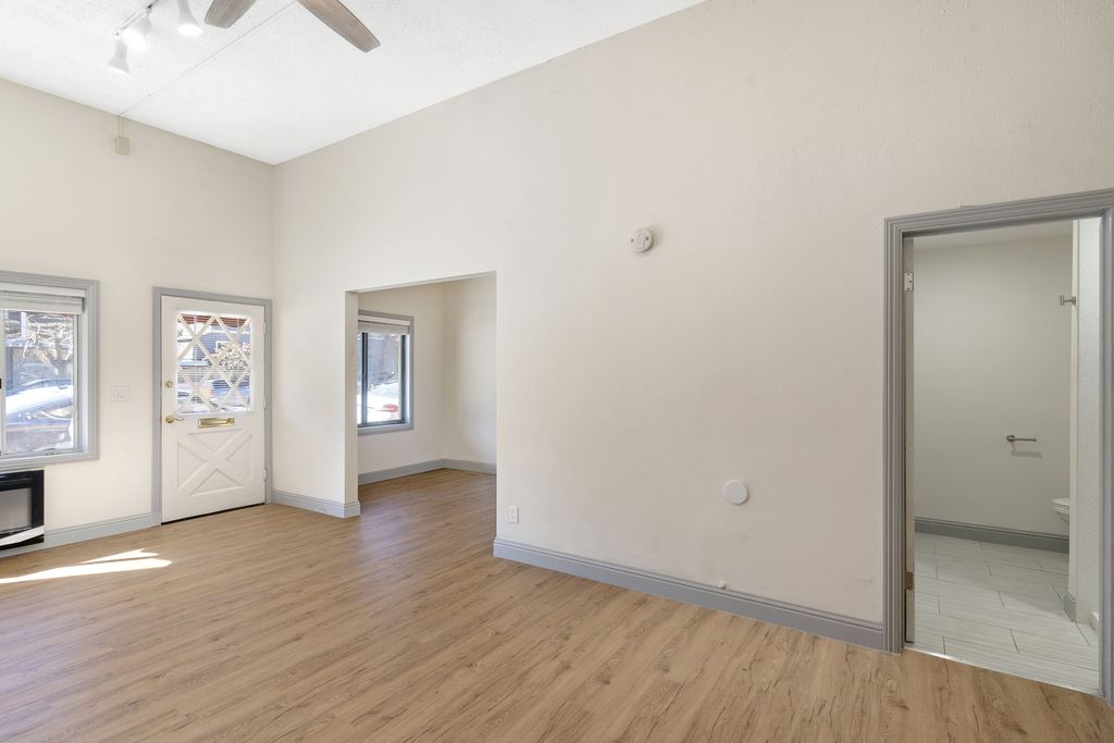 1411 Encinal Ave 