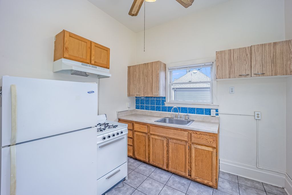 1014 Walnut Street #B