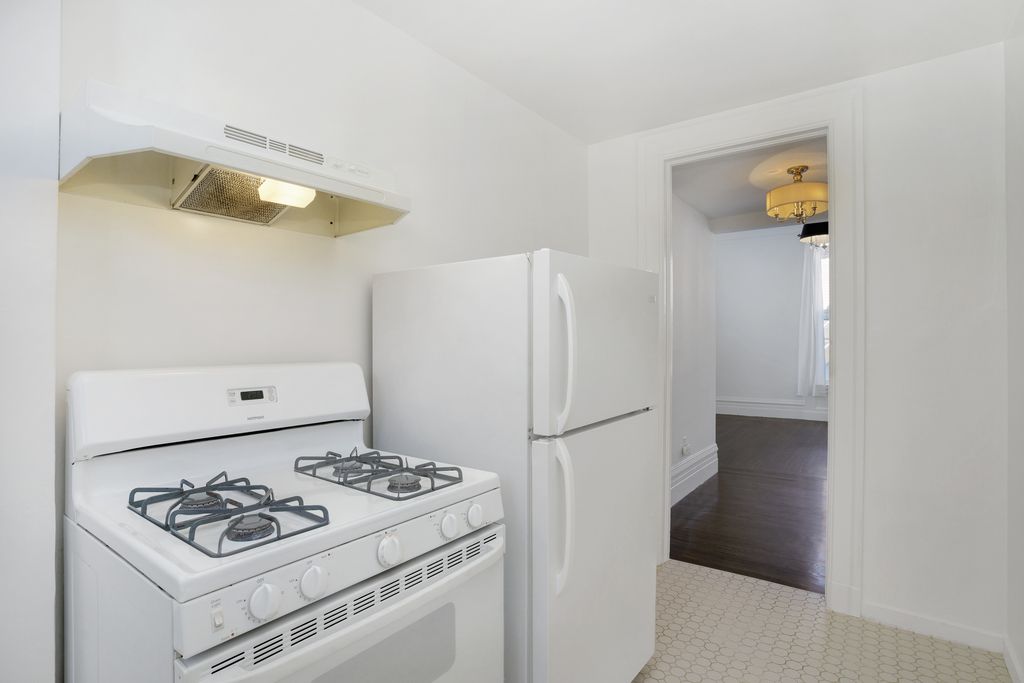2029 Central Ave #2