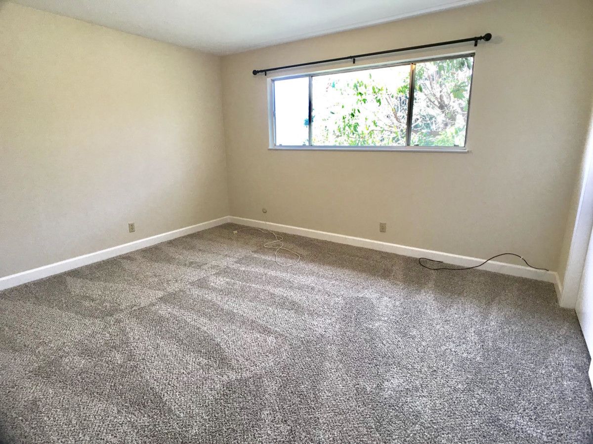 2140 San Antonio C