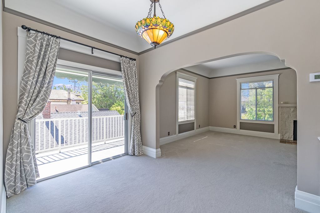 1627 Alameda Ave 