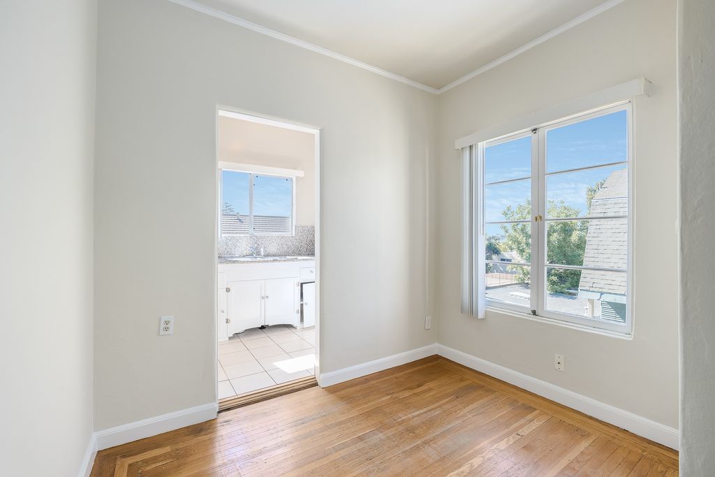 922 Chestnut St Apt #4