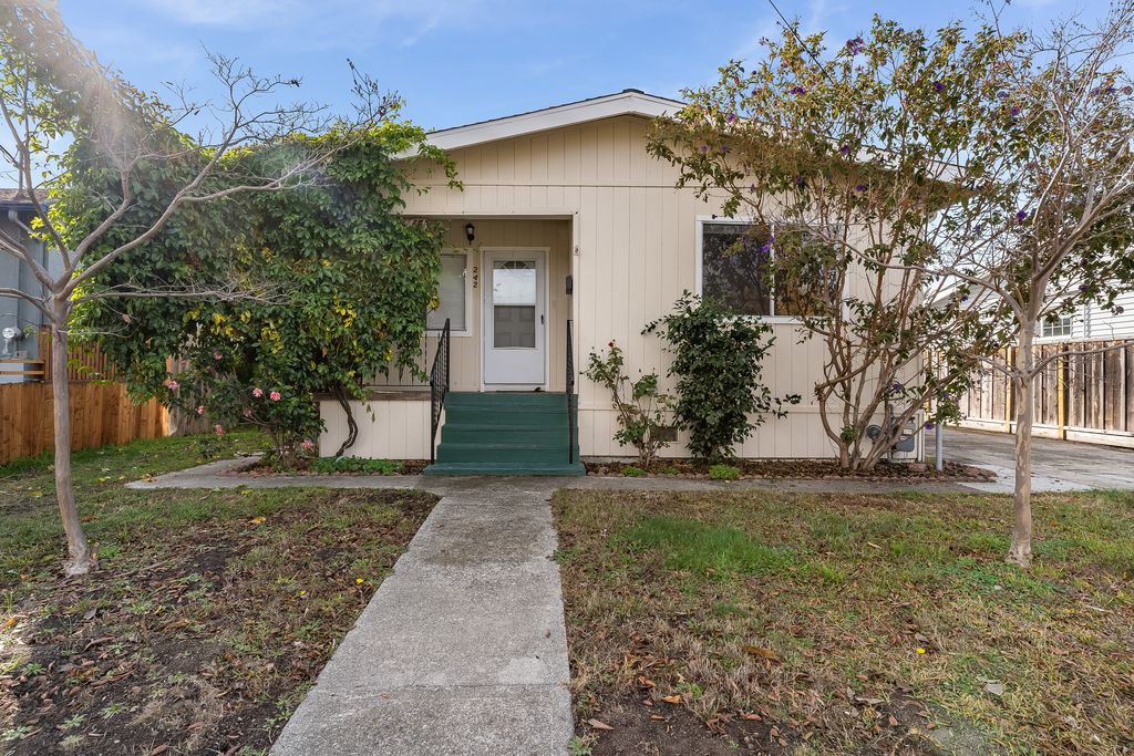 242 Beach Road