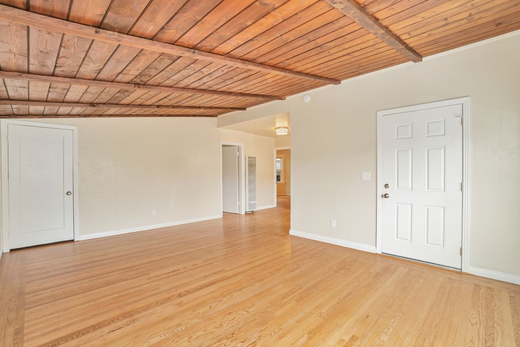 479 Stow Ave