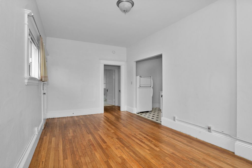 954 Park Street #C