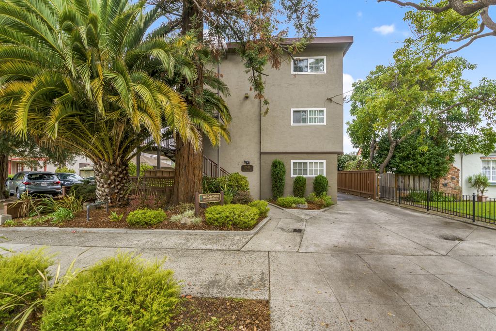 2045 Santa Clara Ave #J