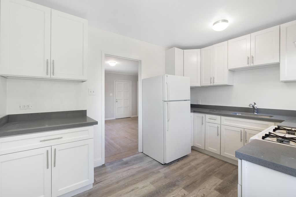 1419 Walnut Street #H
