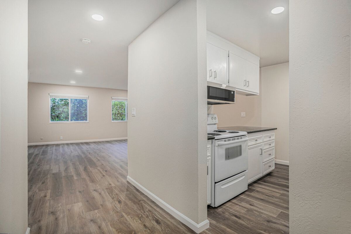 2150 Santa Clara Ave #D