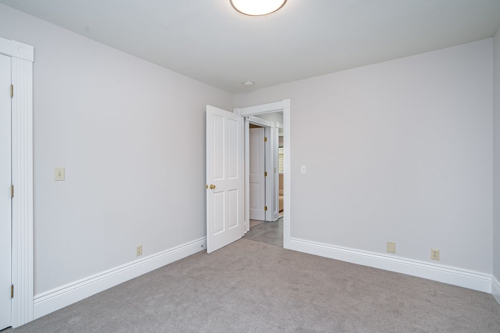 2264 San Jose Ave #D 