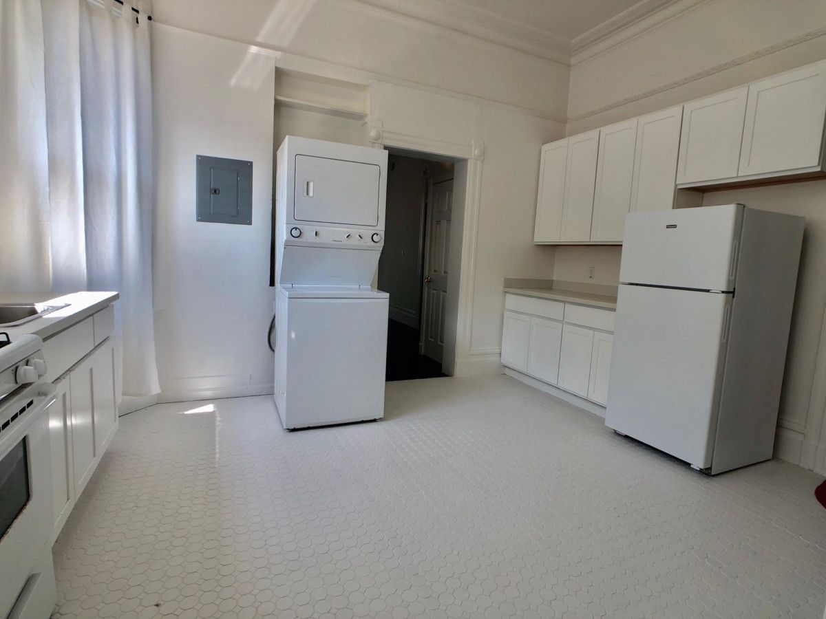 2108 San Antonio #4