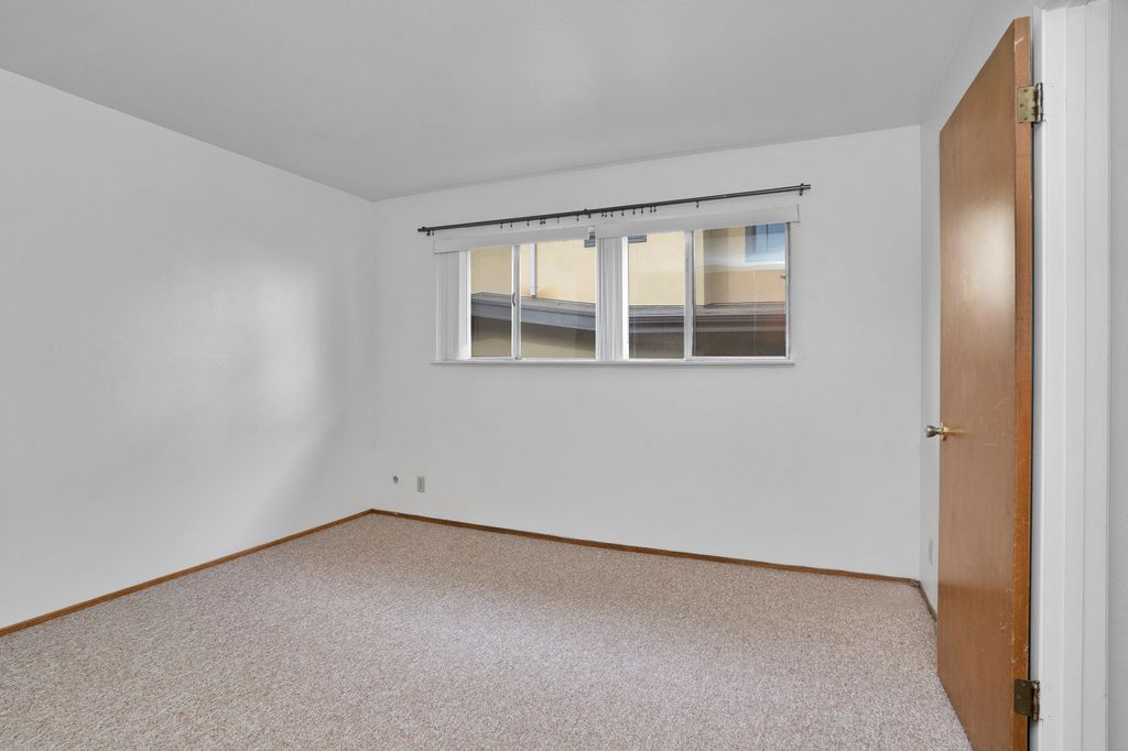 1175 Broadway #P
