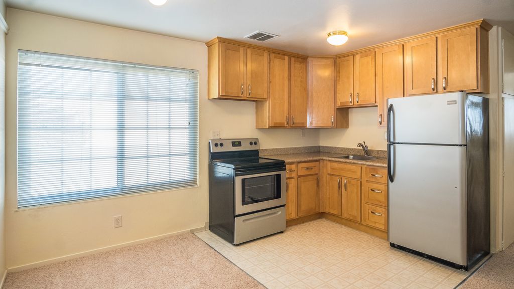 2045 Santa Clara Avenue #H