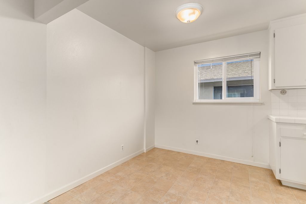 2618 Central Ave #E