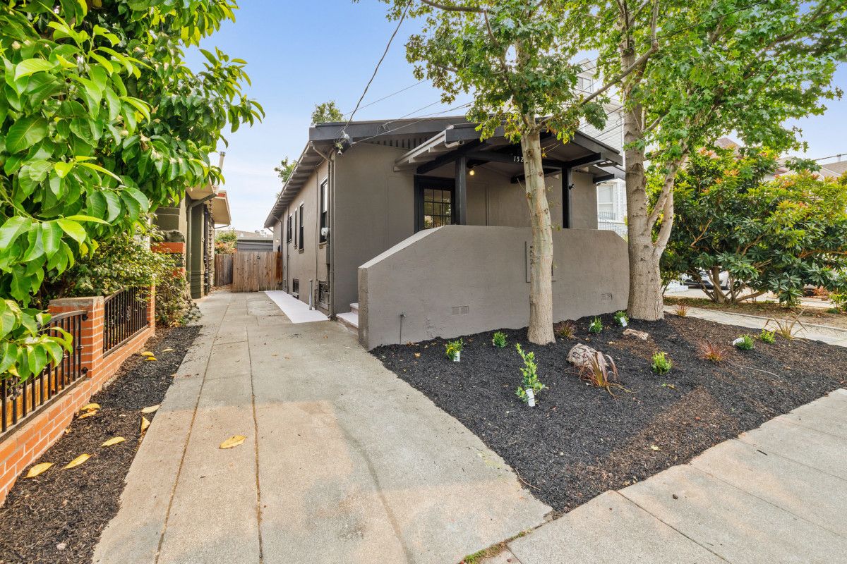 1524 Broadway