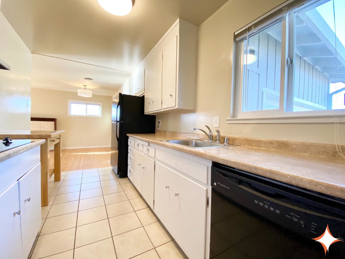 100 Dahila Drive
