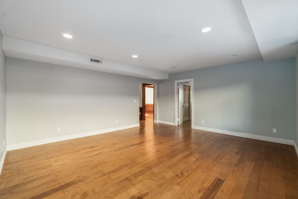 2163 Alameda Ave #B