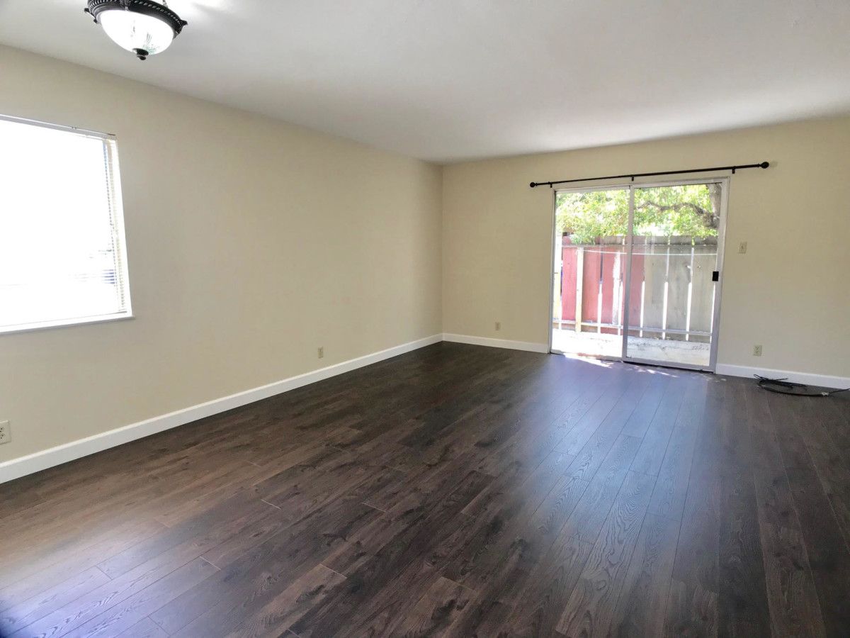2140 San Antonio C