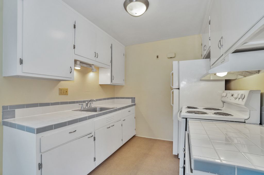 1580 Buena Vista Ave #D 