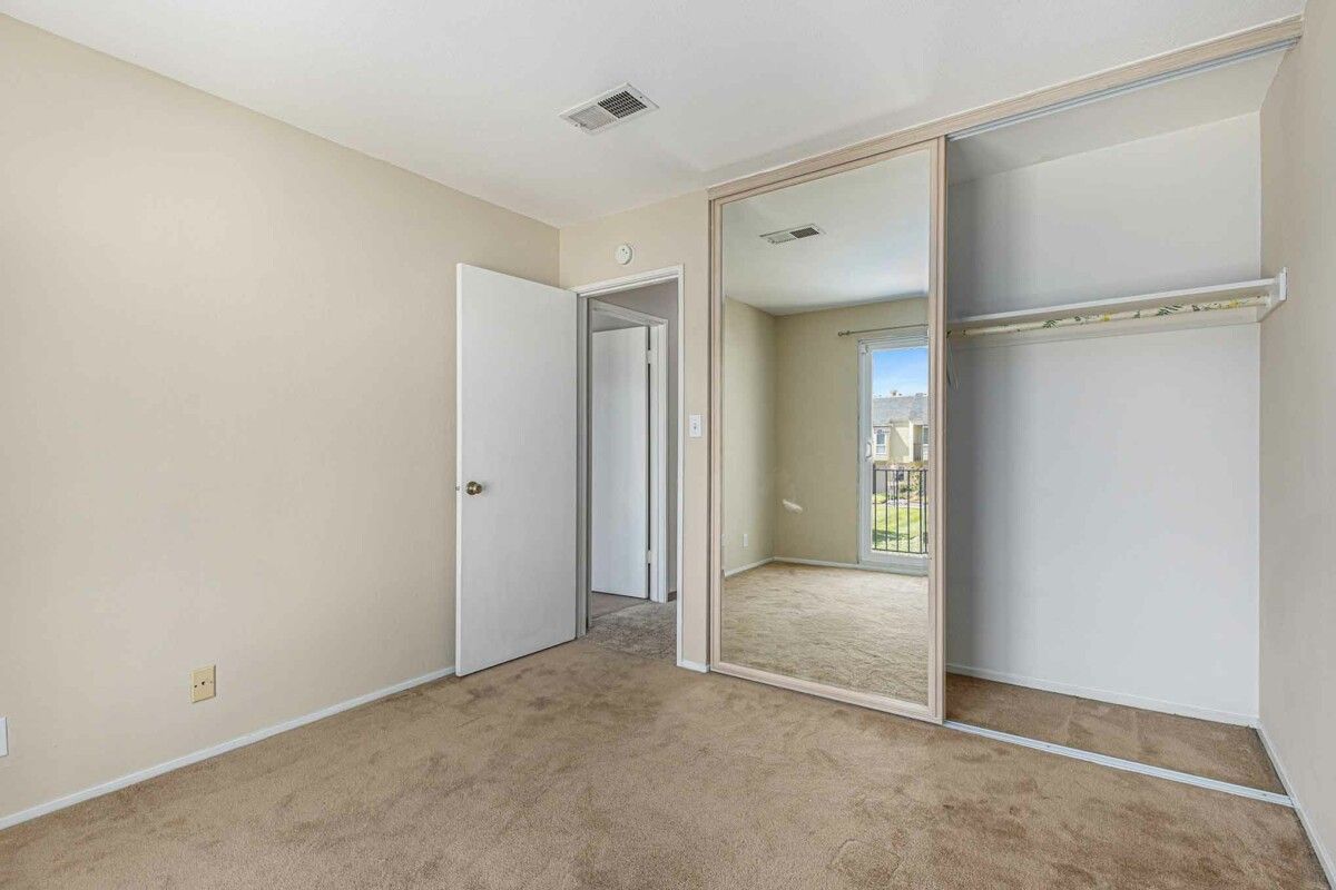 3109 El Paseo
