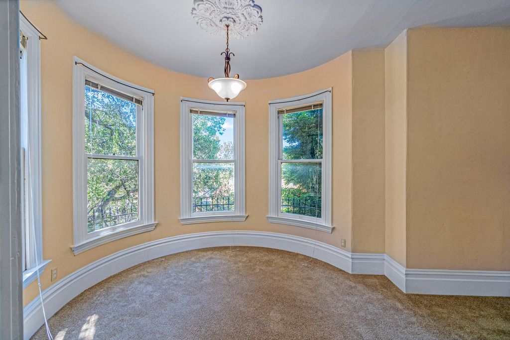 2001 Alameda Ave #4