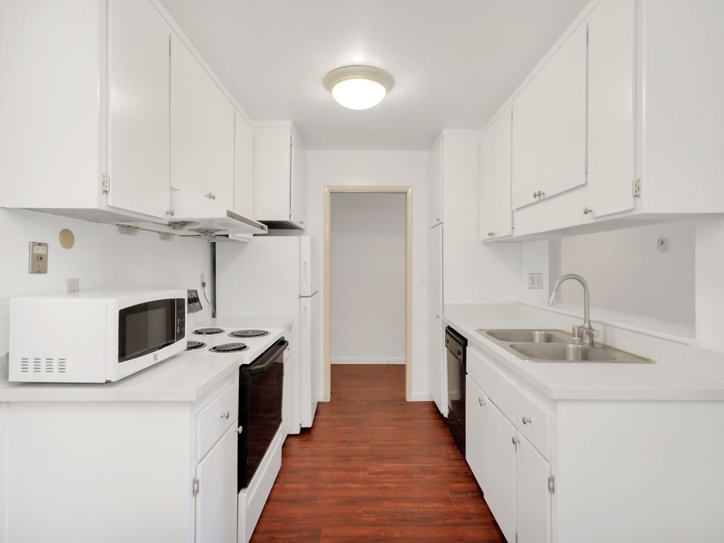 1327 Webster Street #B306