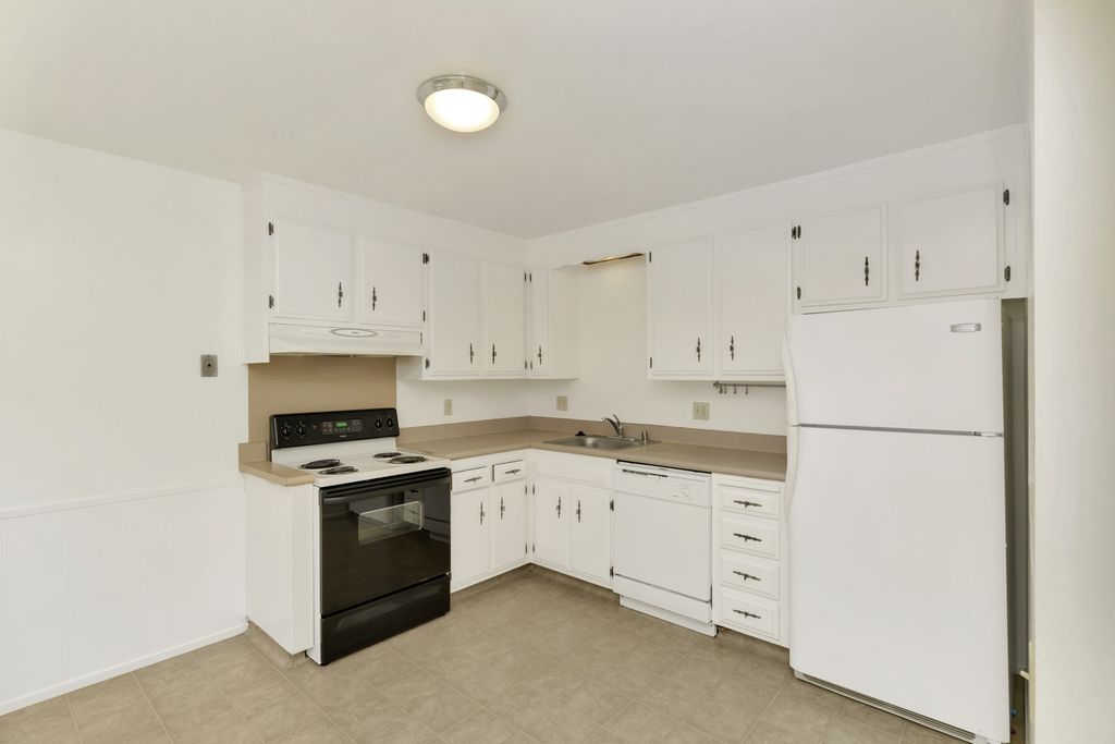1220 Park Ave #A