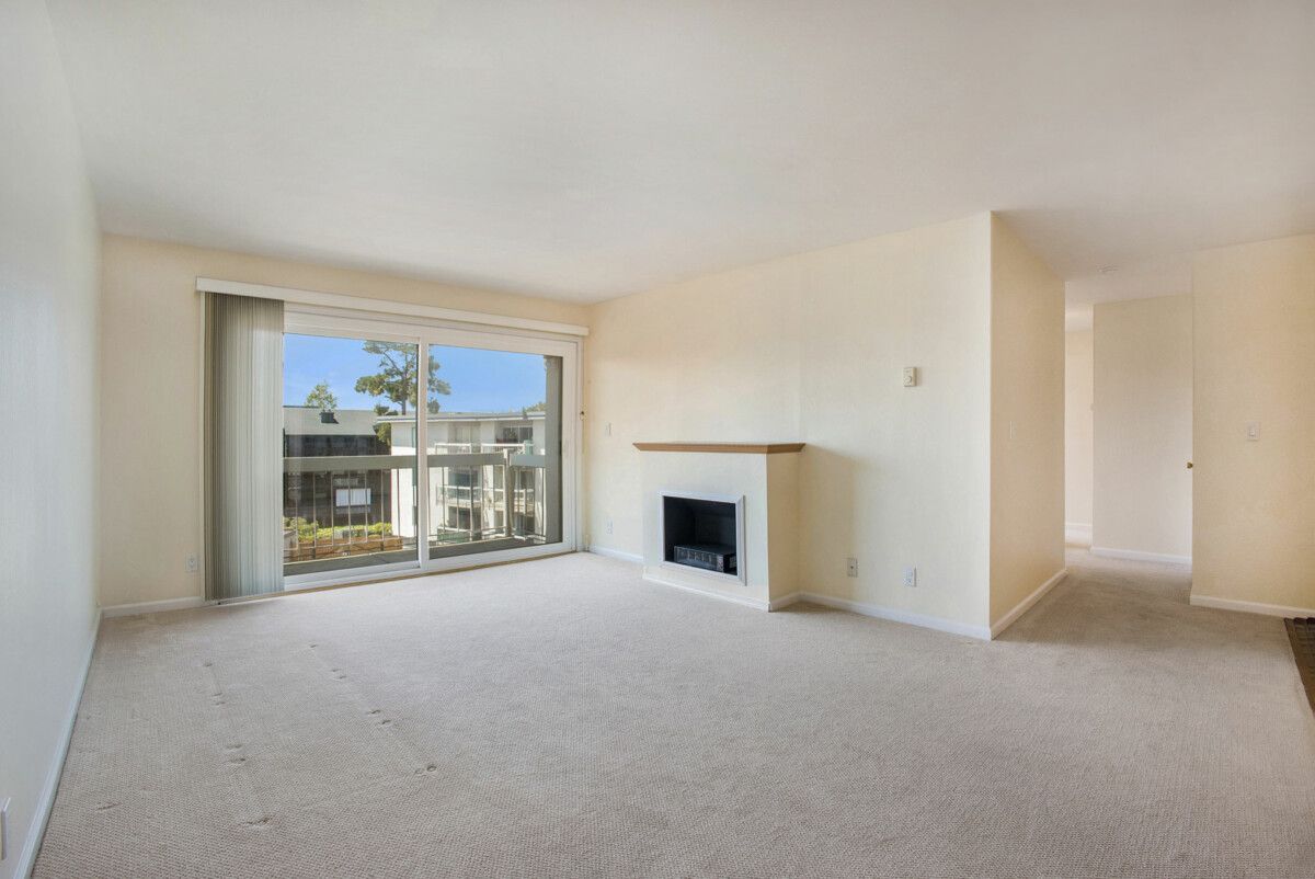 960 Shorepoint Ct. #311 