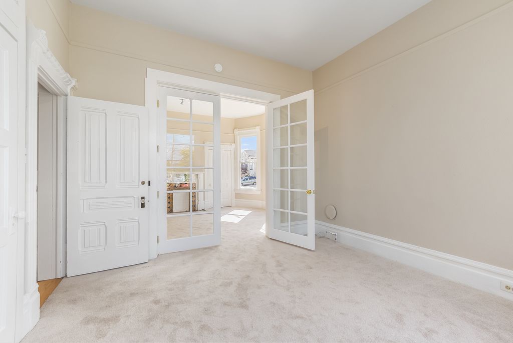 1718 Lincoln Ave - Lower unit 
