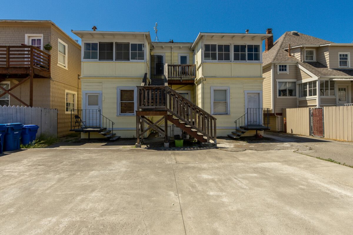 637 Taylor Ave #B