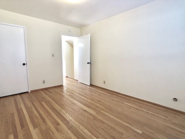 1401 Versailles #A
