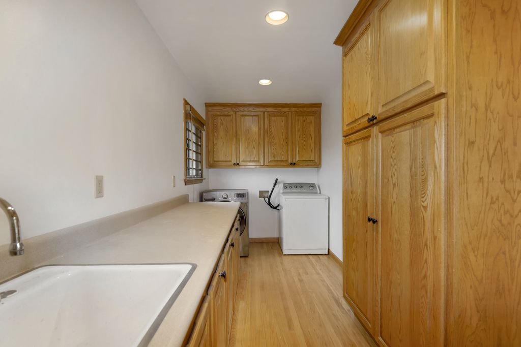 3462 Figueroa Drive 