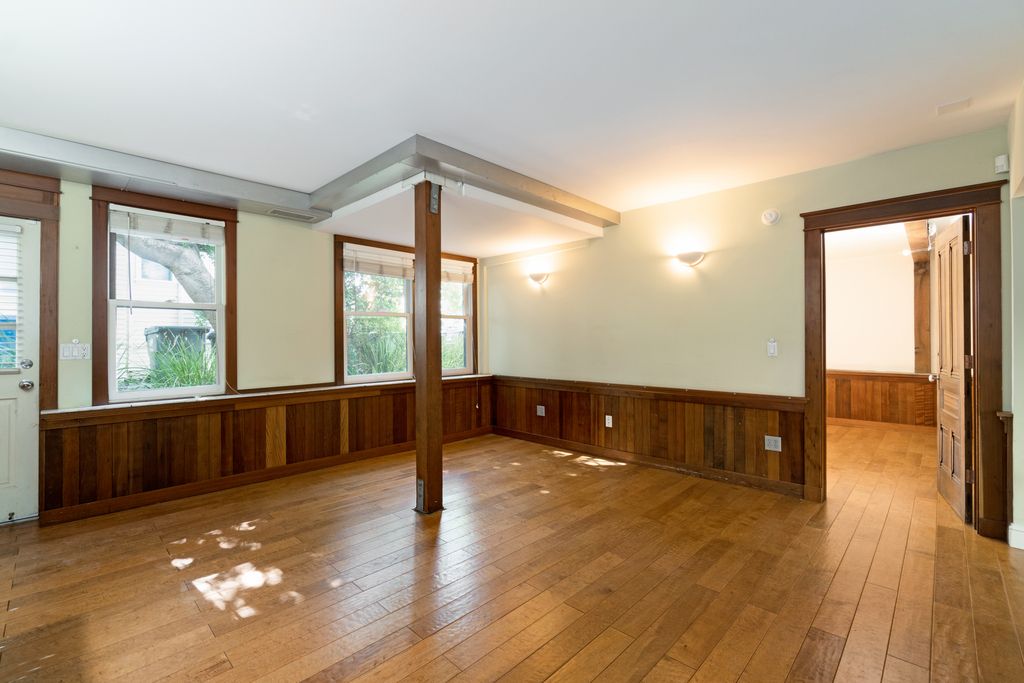 2163 Alameda Ave #B