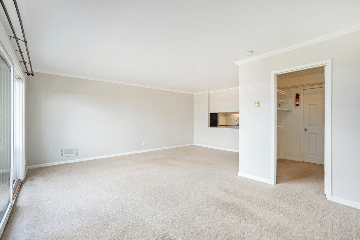 1321 Webster St #D306