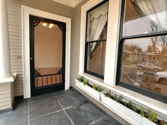 1208 High Street 